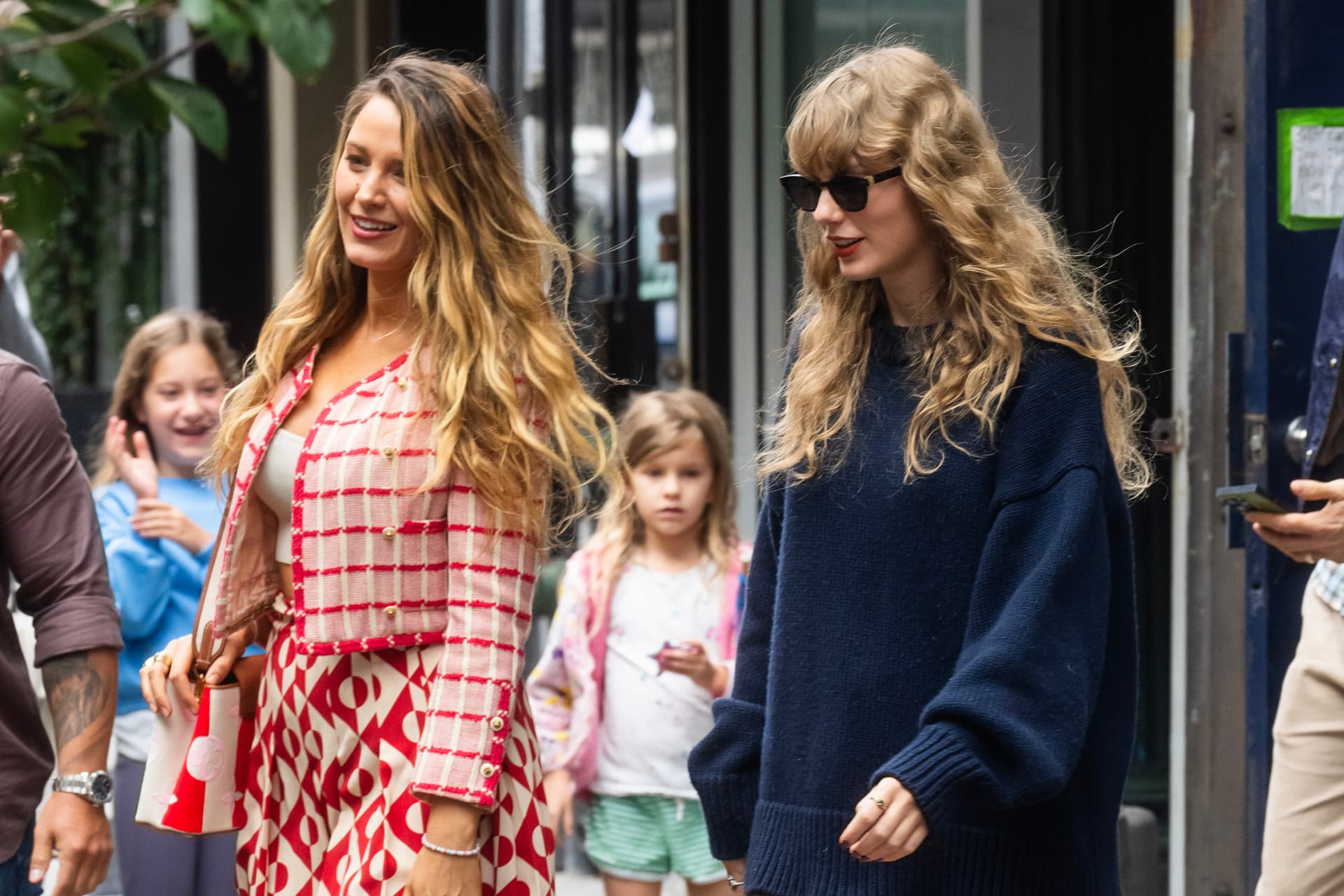 Blake Lively rémülten reagált Taylor Swift terrorveszély miatt elmaradt koncertjére