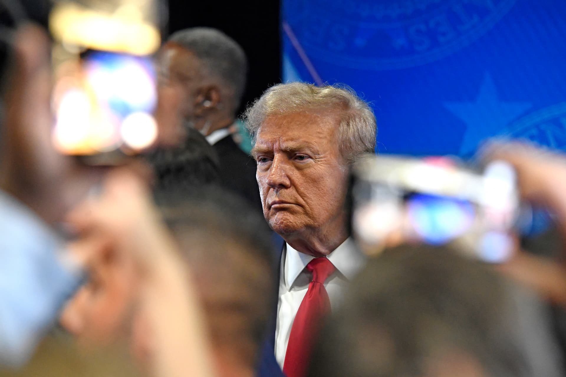Ukrajna megszállott támogatójaként azonosították a Trump elleni újabb merénylőt