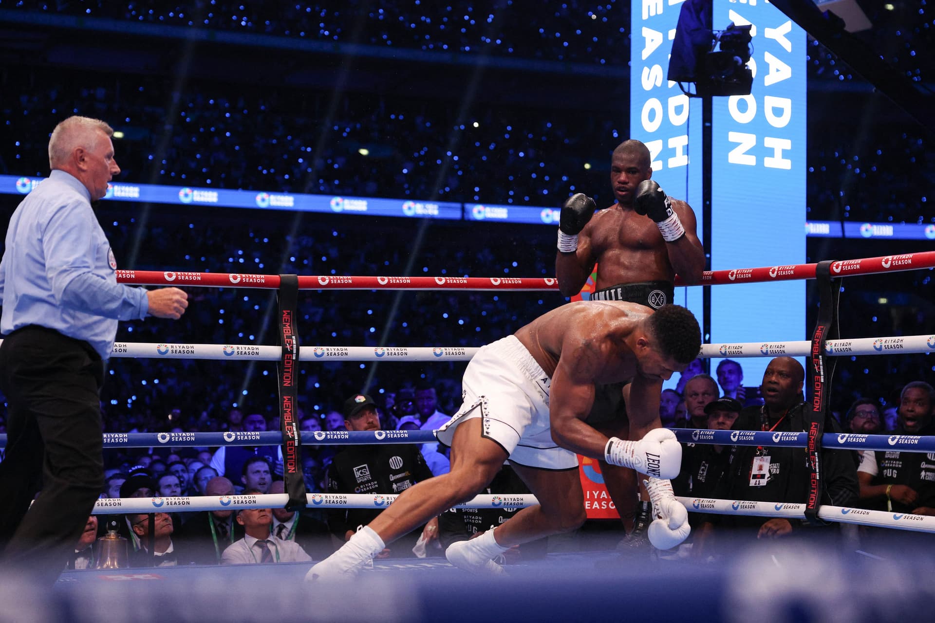Brutálisan megverte a brit Daniel Dubois honfitársát, Anthony Joshuát