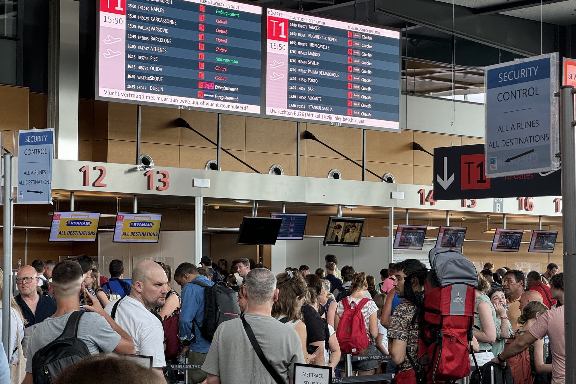 Folytatódik a sztrájk Belgium második legnagyobb repülőterén