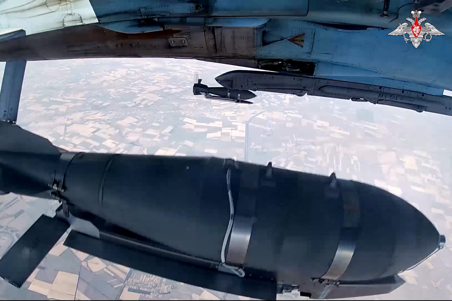 500 kilogrammos bombákkal csaptak le az oroszok az ukrán elit egységekre