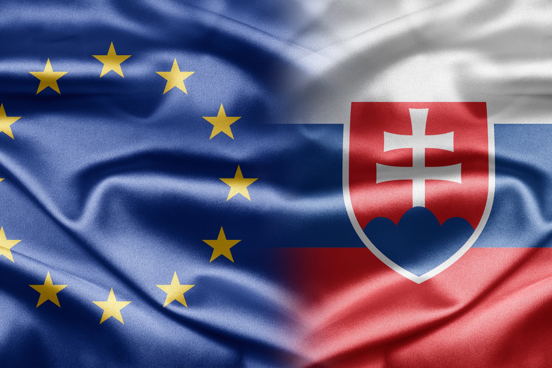 Bloomberg: Az EU tovább fenyegeti Szlovákiát, és visszatartaná a pénzeszközöket