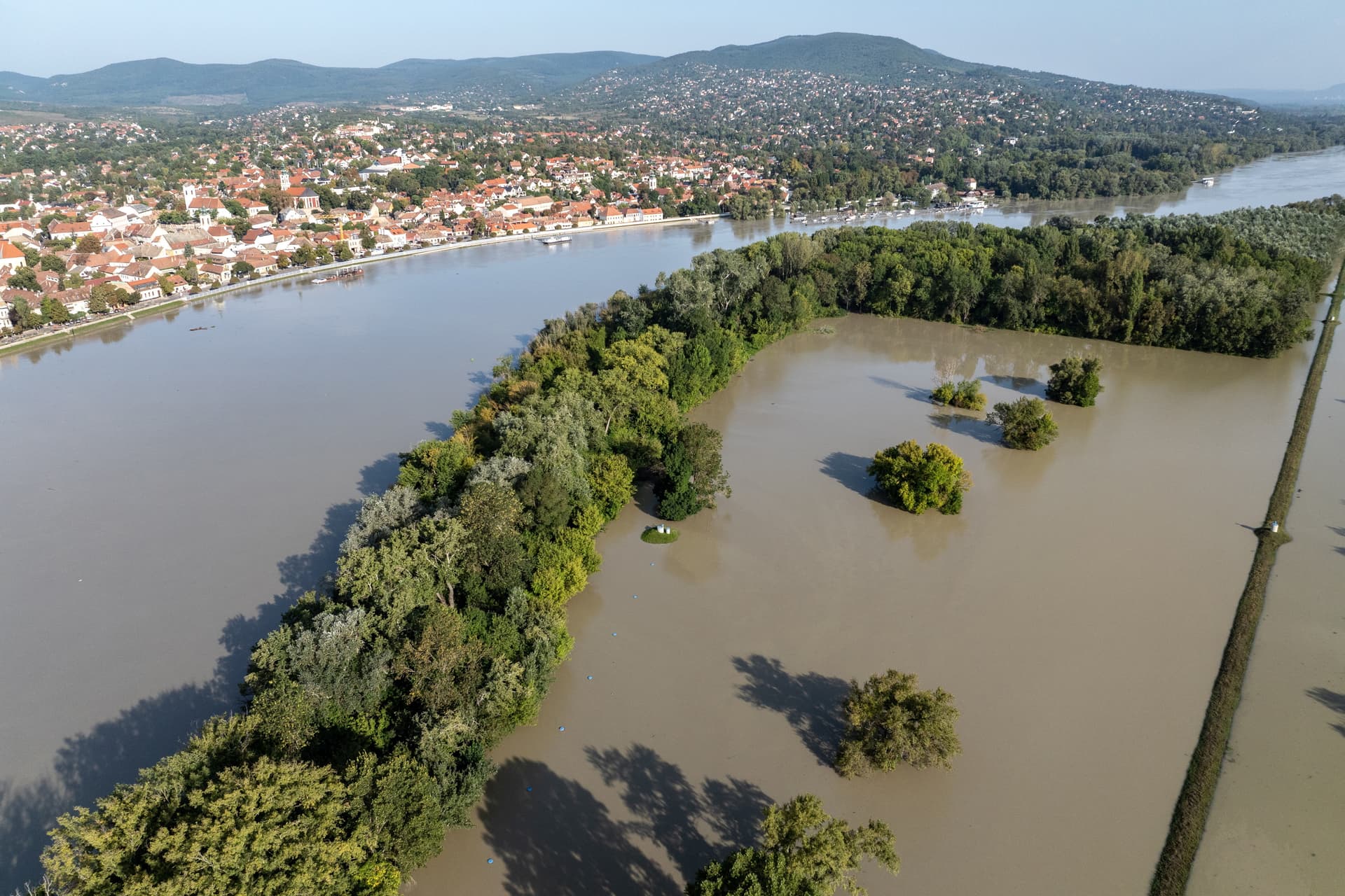 Lezárták a Kisorosziba vezető utat
