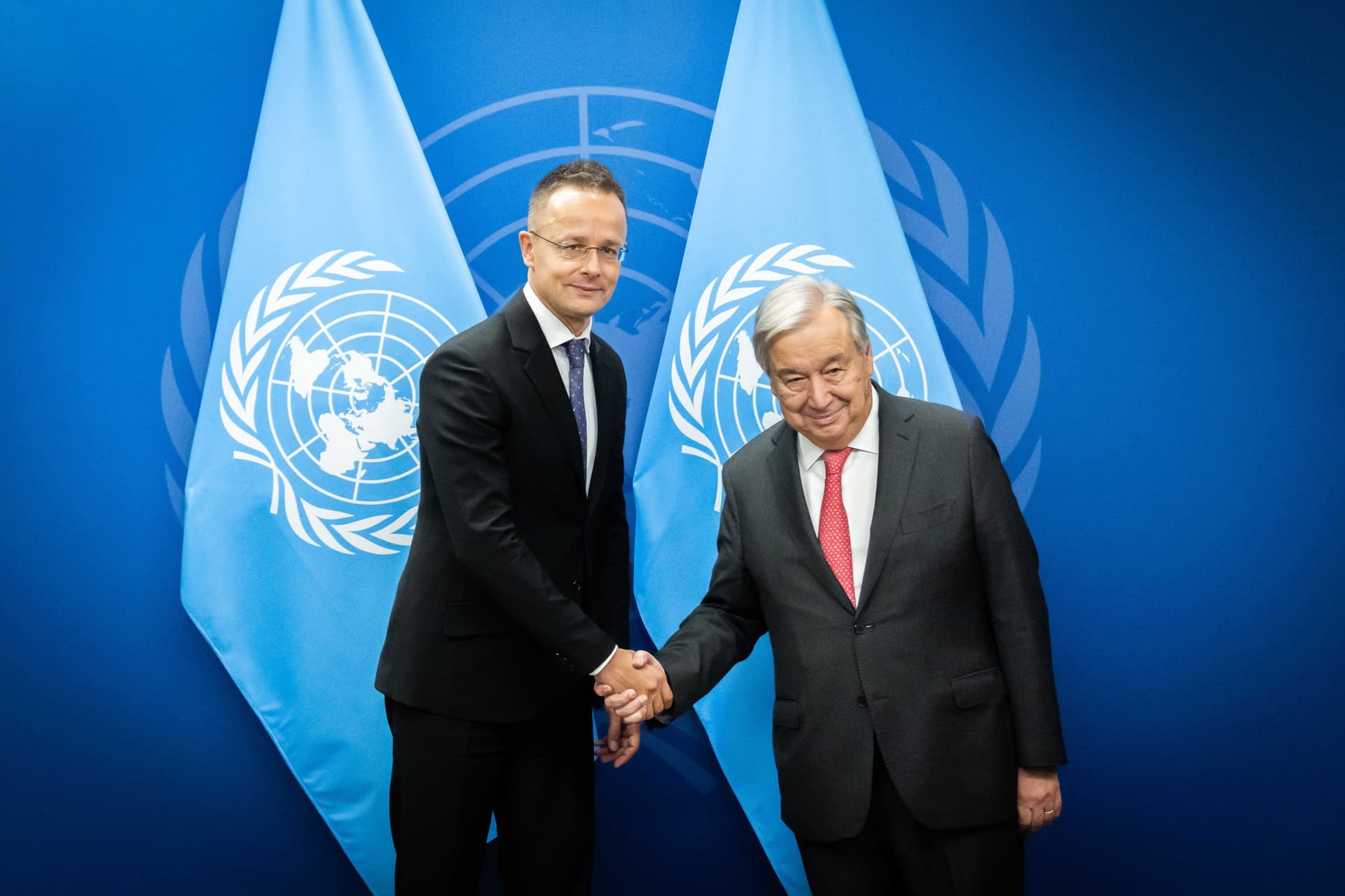 Szijjártó Péter a nagyhatalmak közötti tárgyalások előmozdítására kérte az ENSZ-főtitkárt