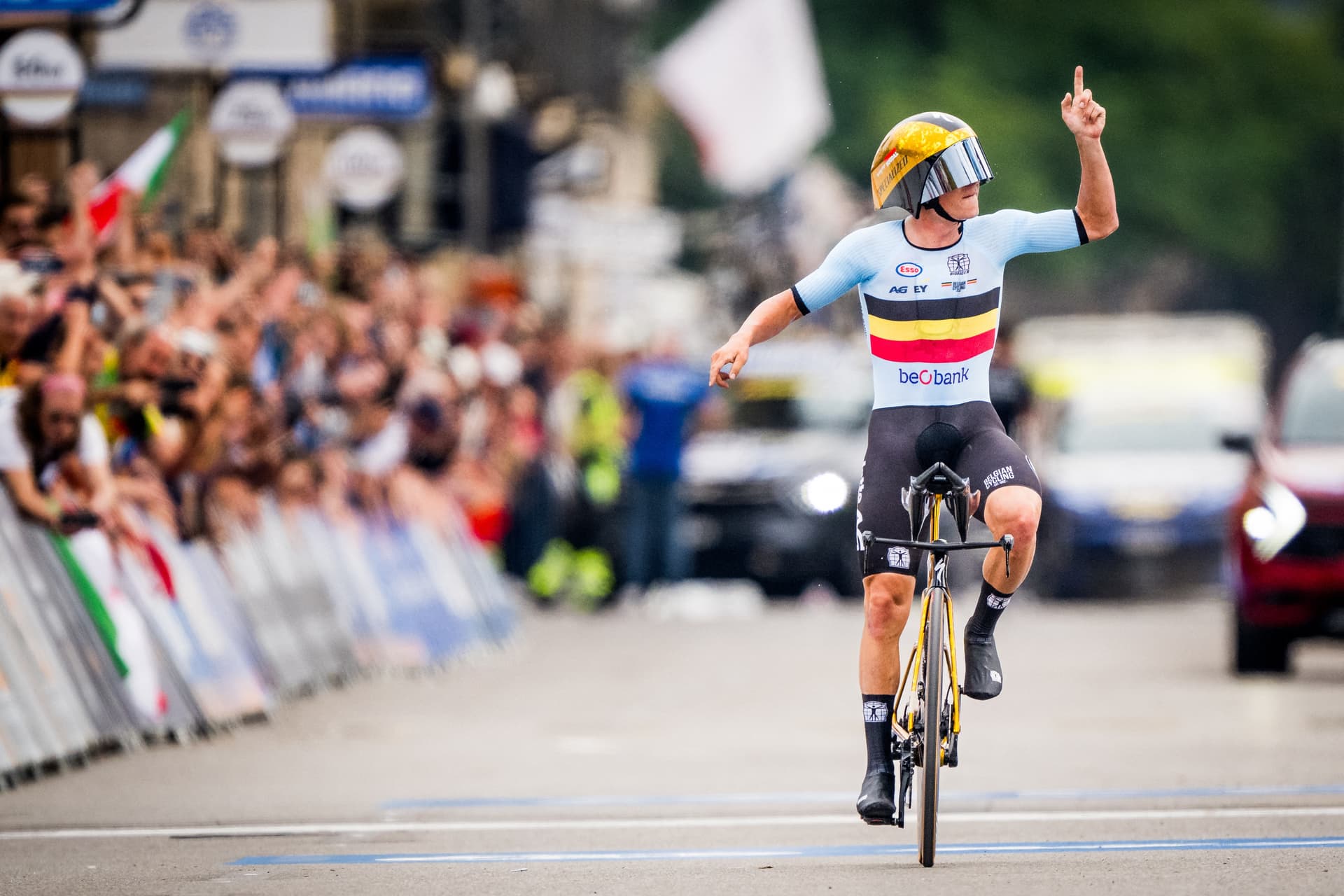 Országúti kerékpáros vb – Evenepoel megvédte címét az időfutamon