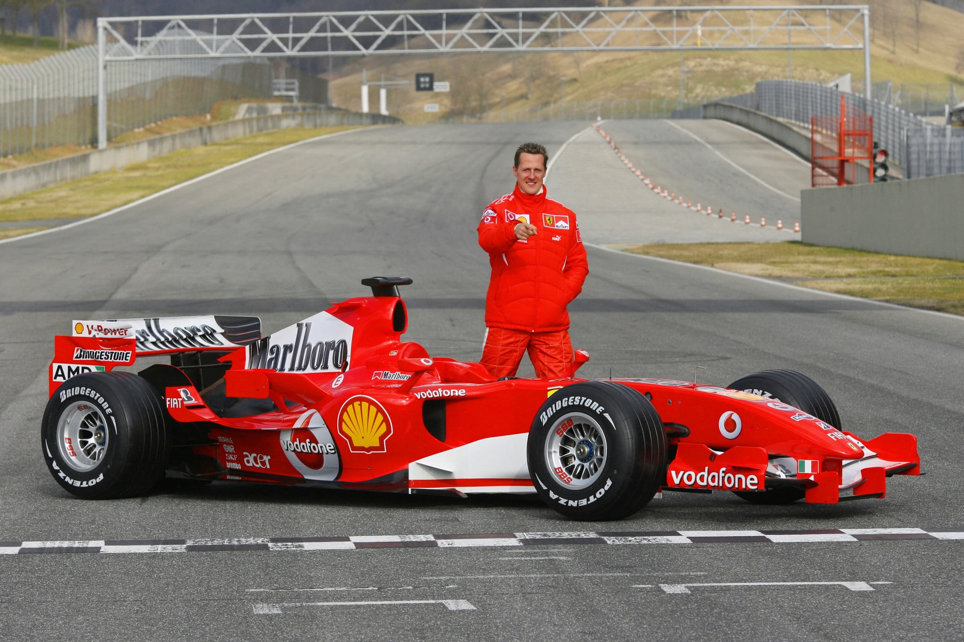 Michael Schumacher utolsó Forma–1 autóját árverésre bocsátják
