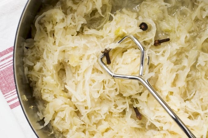 Hogyan tegyük el télire a savanyú káposztát, hogy minden vitamin megmaradjon benne?