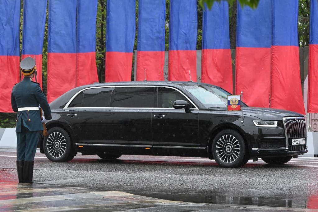 Egyre népszerűbb az Aurus limuzin