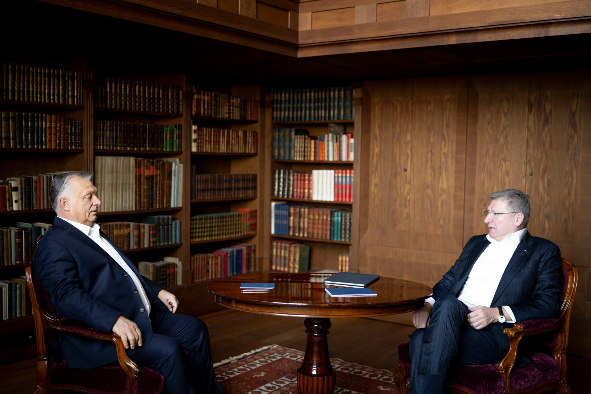 Orbán Viktor Parragh Lászlóval tárgyalt