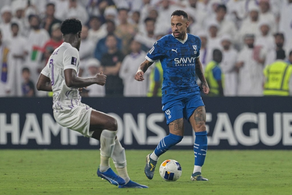 Neymar szerződést bontott, visszatérhet Brazíliába