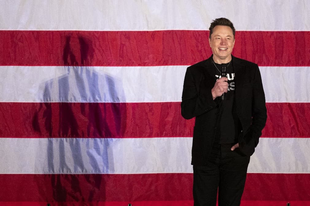 Musk politikai üzenete III. Károlynak