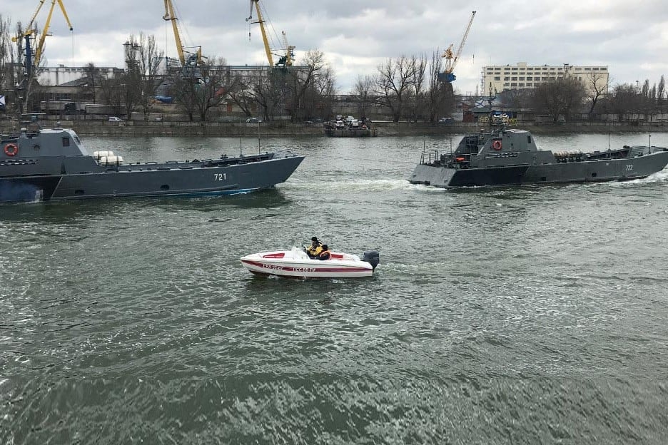 Őrizetbe vették a kazah védelmi minisztérium öt tisztségviselőjét a hadgyakorlaton tengerbe veszett katonák ügyében