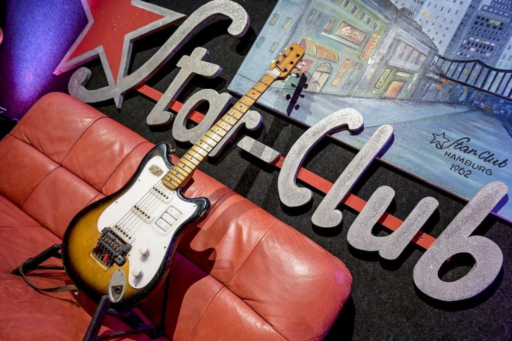 Rekord áron kelt el George Harrison gitárja