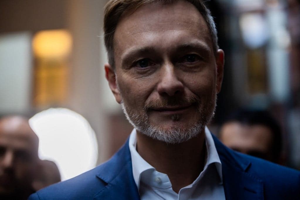 Megbukott a német szövetségi kormány