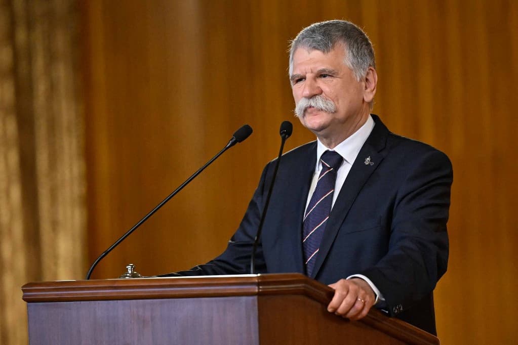 Hivatalos látogatásra Pekingbe érkezett Kövér László