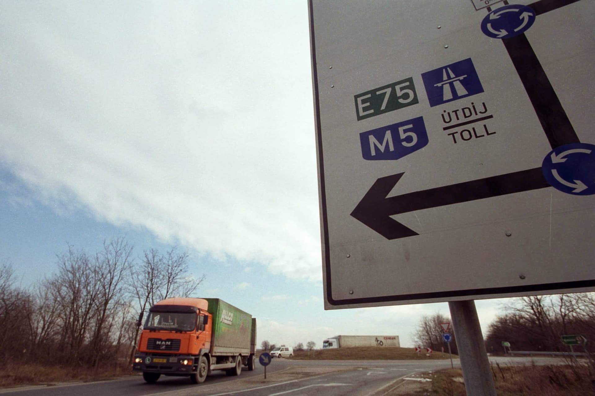 Fosztogatás az M5-ös autópálya egyik pihenőjében