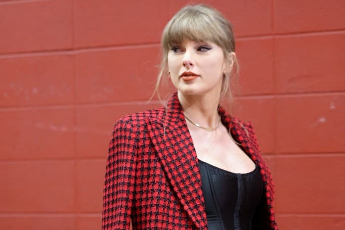 Taylor Swift tarolt az MTV Európai Zenei Díj átadóján