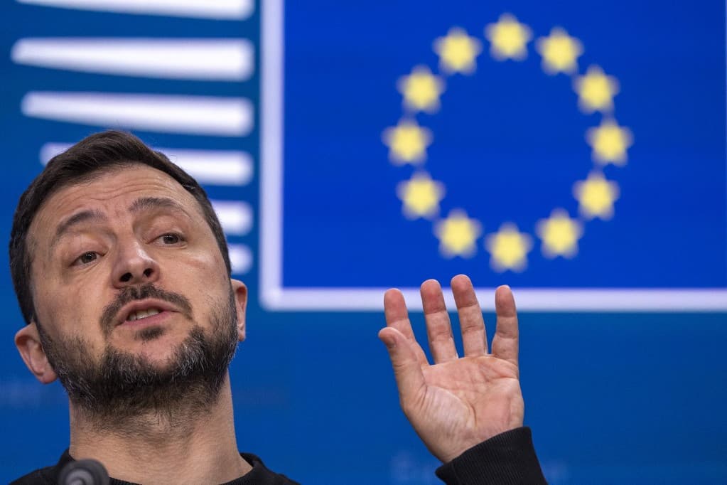 Az ukrán katonák brit kiképzéséről tárgyalt Zelenszkij