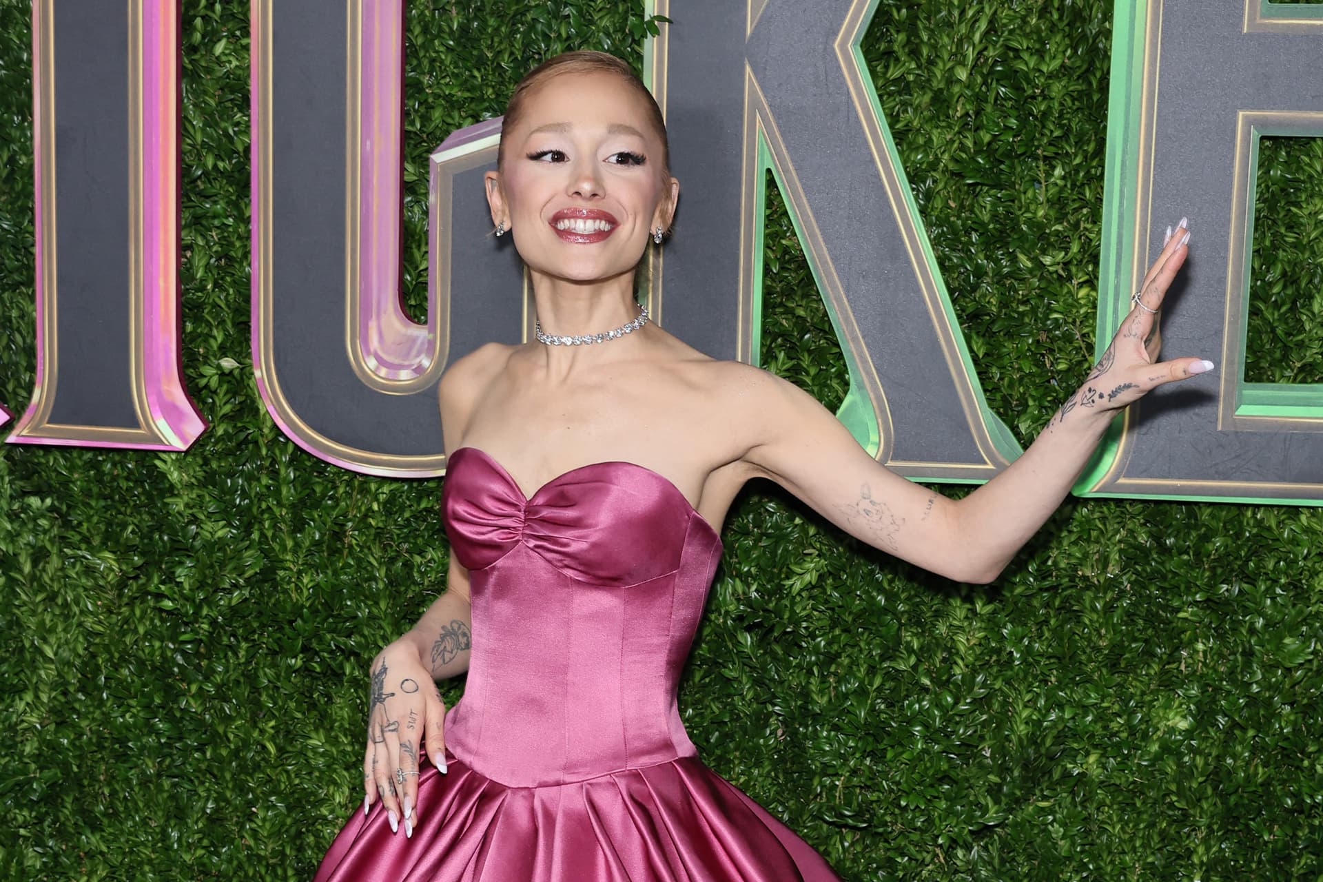 Egy fogadási iroda szerint Ariana Grande Oscar-díjas lesz