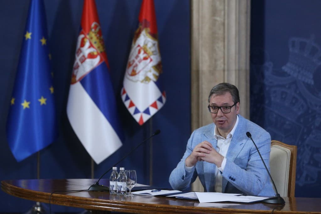 Megfenyegették a szerb elnököt és családját