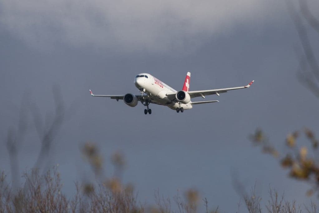 Kényszerleszállás bombafenyegetés miatt