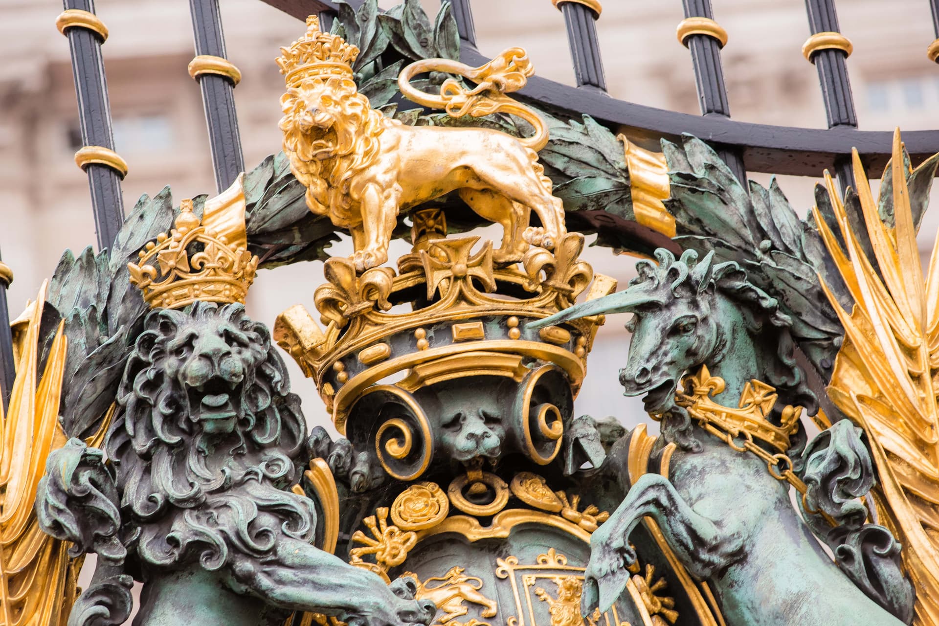 Letartóztatták a Buckingham-palota egyik szobalányát