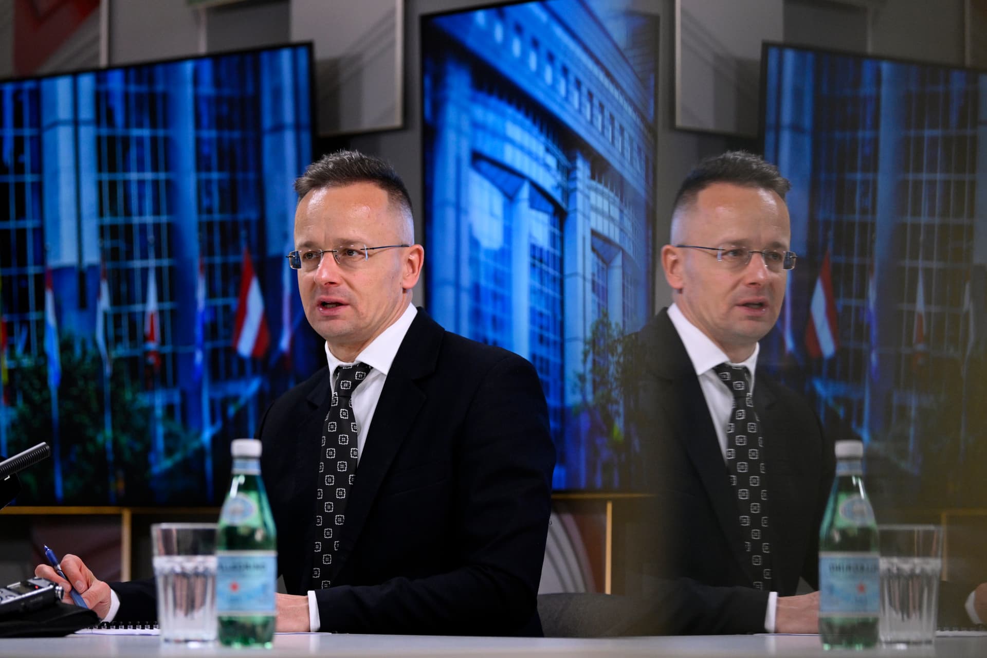 Szijjártó Péter: Az Európai Unió a politikai képmutatás világrekordját állította fel Georgia kérdésében