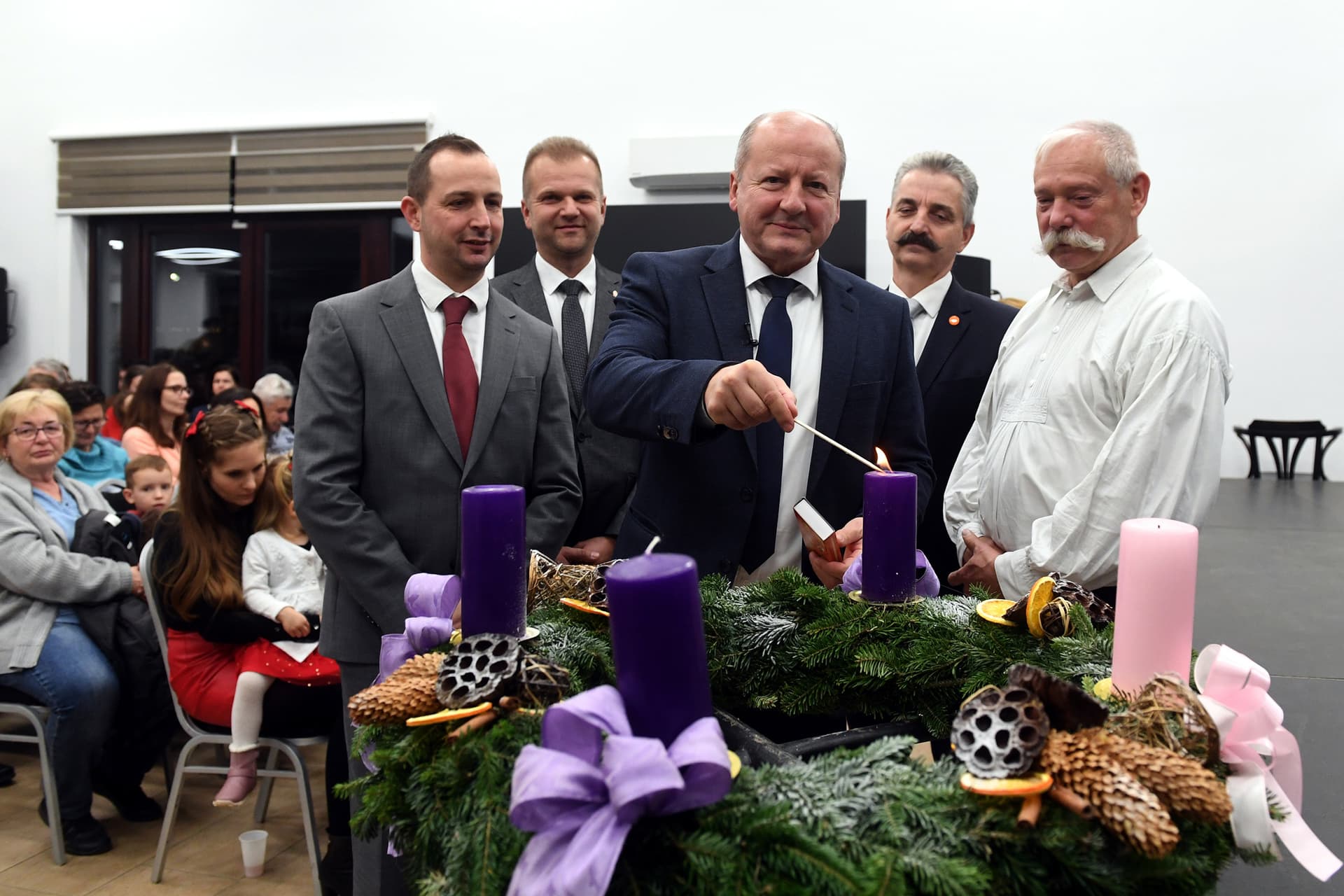 Simicskó István: Advent sajátos és különleges időszak az embereknek