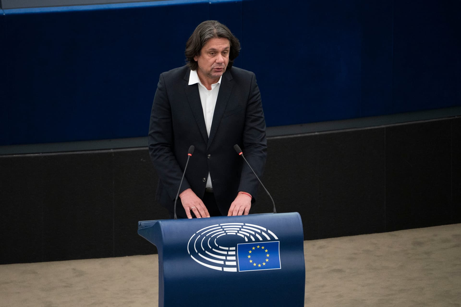 A Magyarországnak járó uniós források azonnali kifizetését követelik a fideszesek