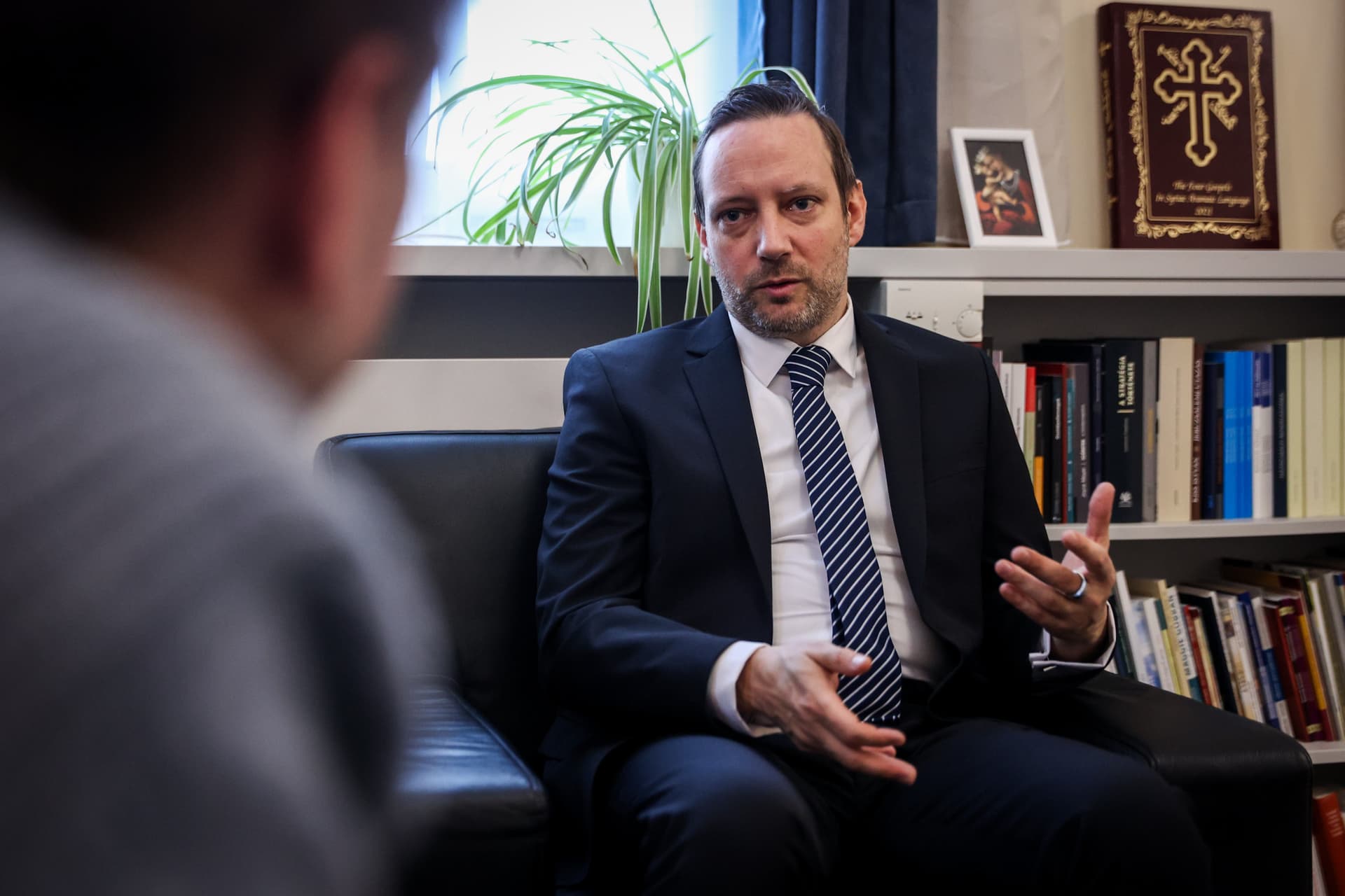Egy-egy migráns betelepítésének árából a harmadik világban házakat lehetne építeni