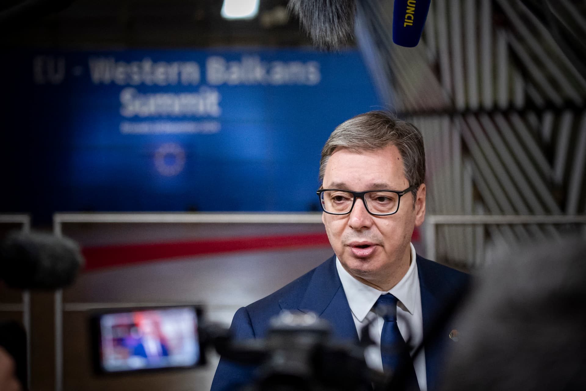 Vucic és Putyin telefonon tárgyal