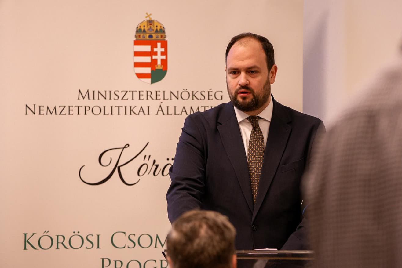 „A diaszpóra magyar közösségei számíthatnak a magyar kormányra”