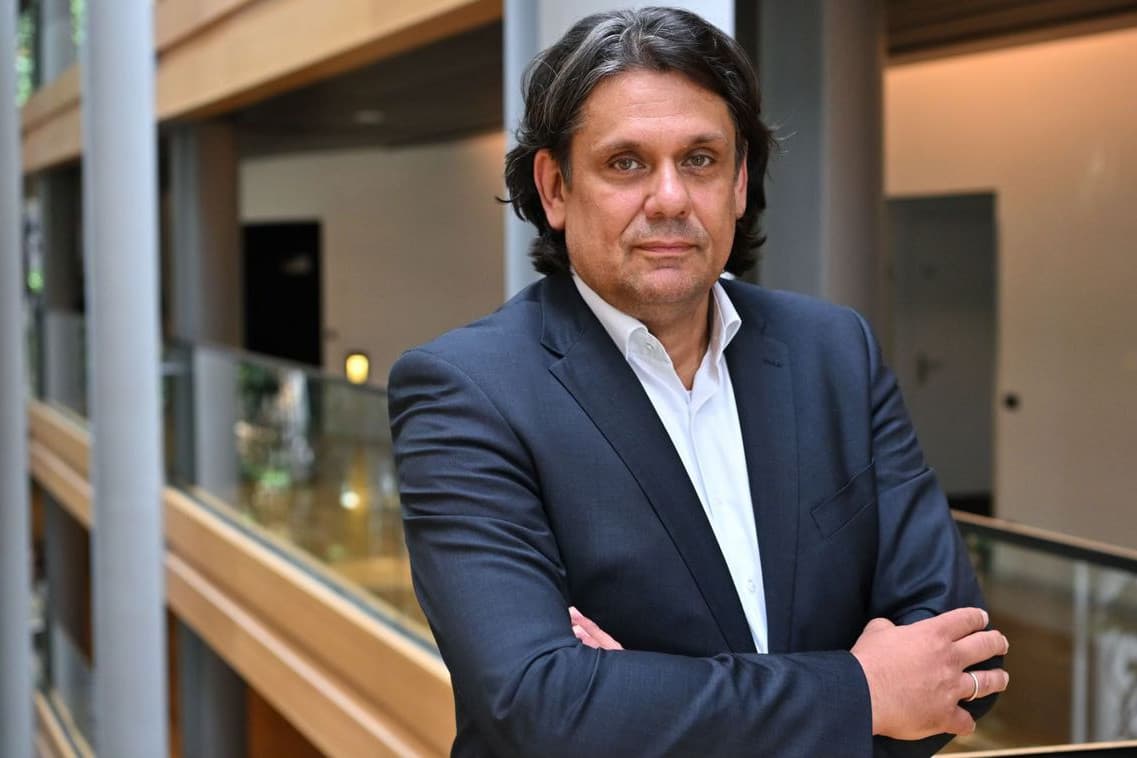 „A baloldal eurómilliárdokat adna a háborúra”