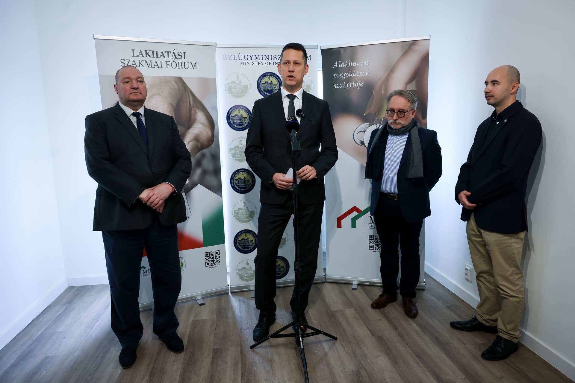 Otthonteremtési program a gyermekvédelemből kikerülő fiatalok részére