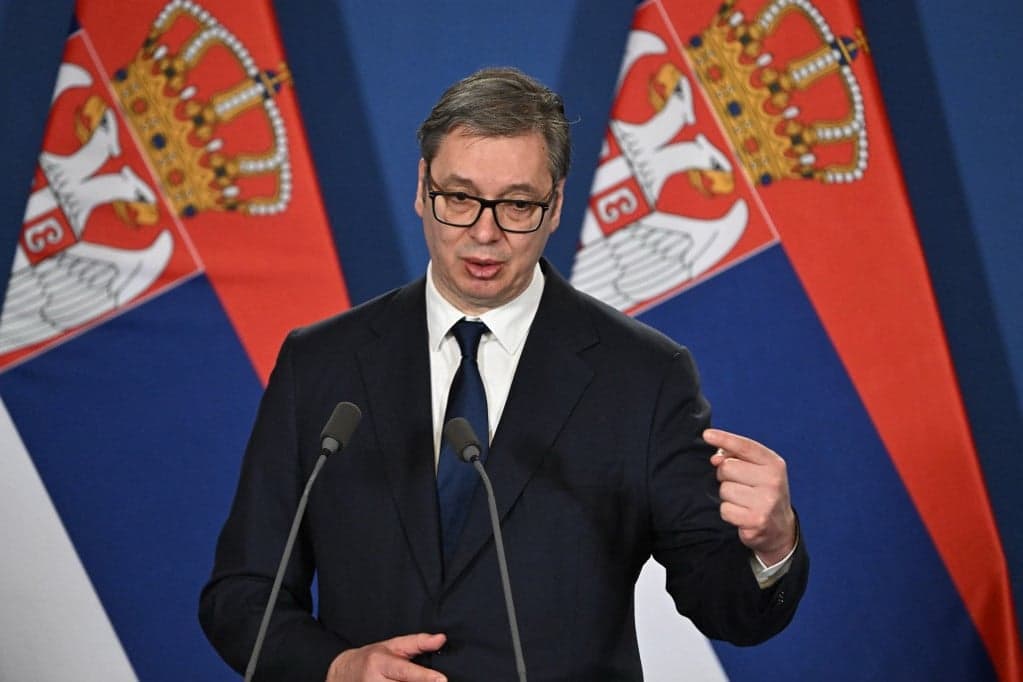 Vučić támogatásokat ígért az egészségügynek és a mezőgazdaságnak is