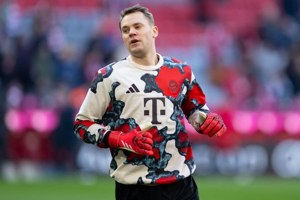 Manuel Neuer marad a Bayern Münchennél