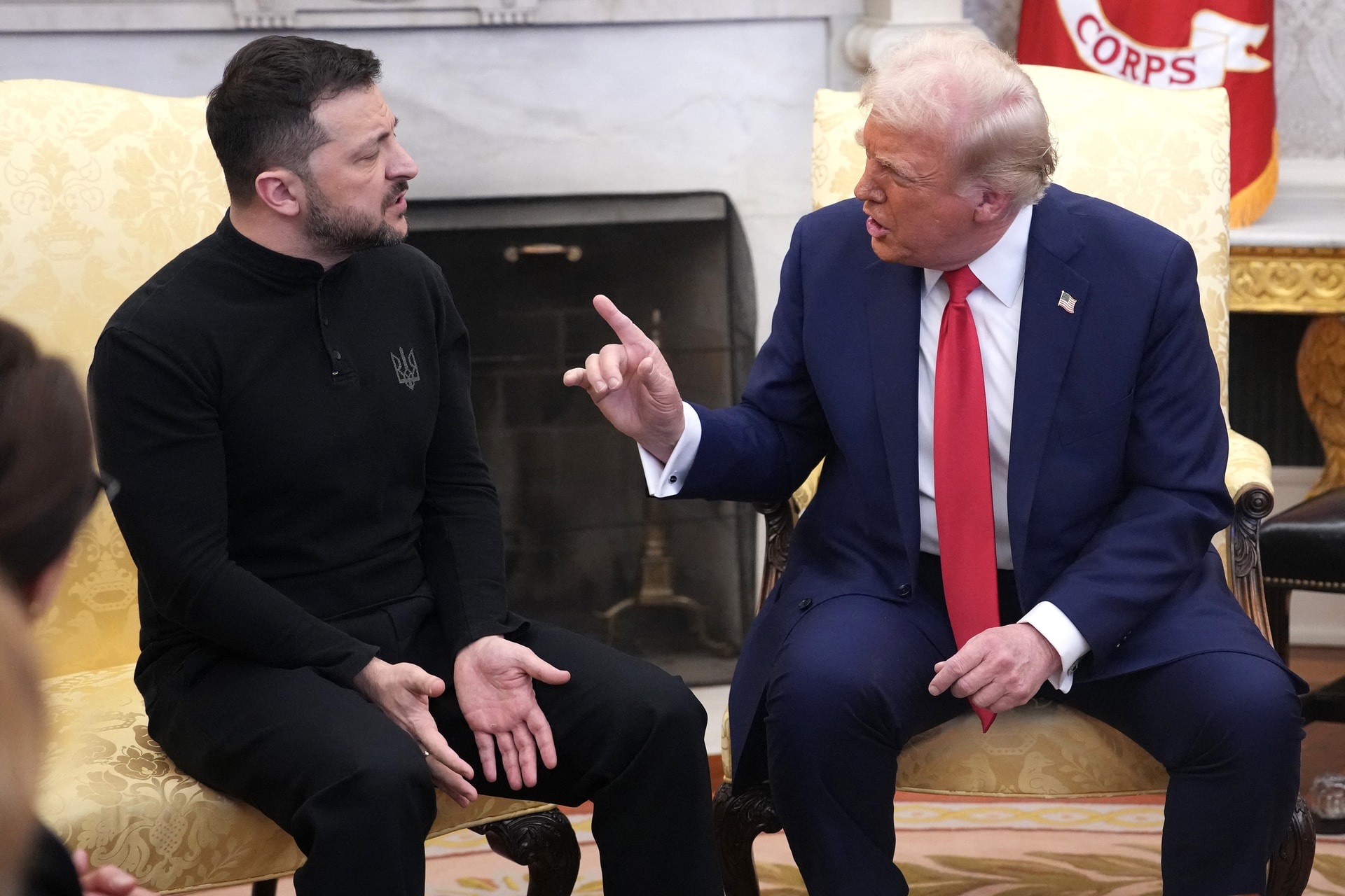 Zelenszkij a vártnál korábban távozott a Fehér Házból