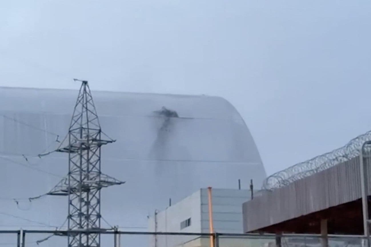 Mi lehet a következménye a sérült csernobili atomerőmű szarkofágjának?