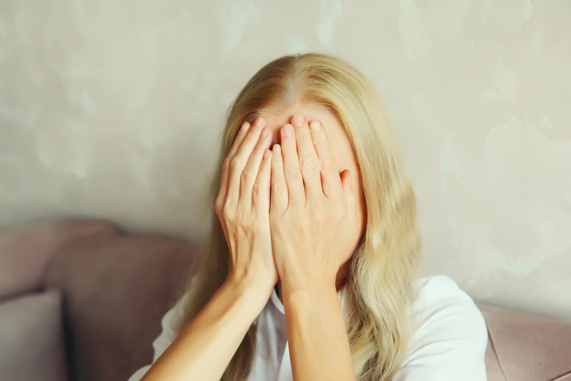 Rejtélyes kór kínoz egy fiatal nőt, az orvosok nem tudják meggyógyítani