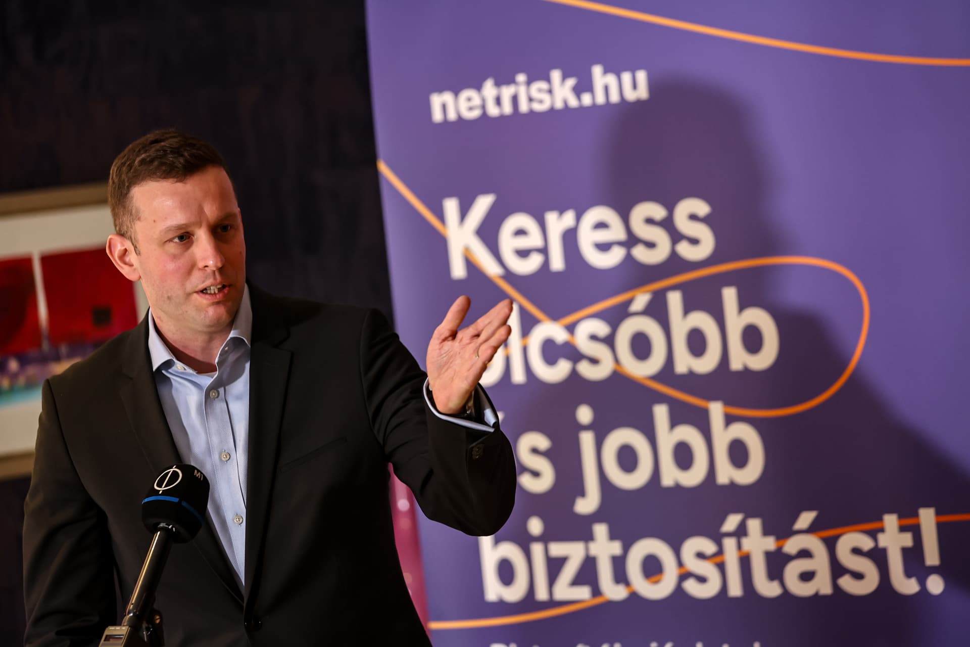 Akár 800 ezer szerződés lecserélésére kerülhet sor