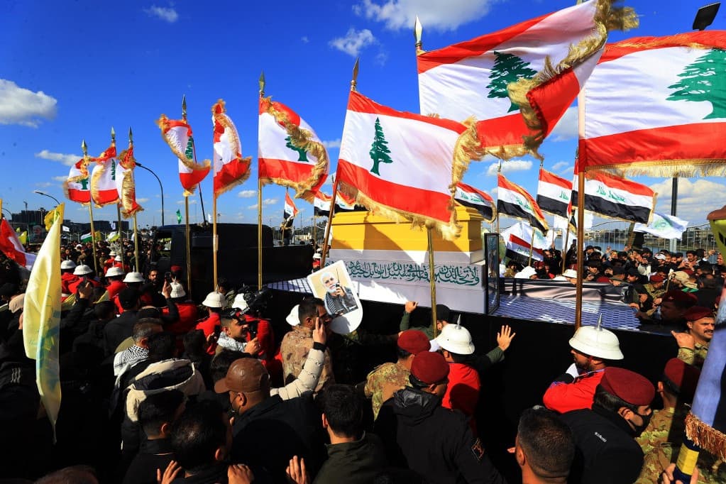Tízezrek gyászolták a Hezbollah néhai vezetőjét