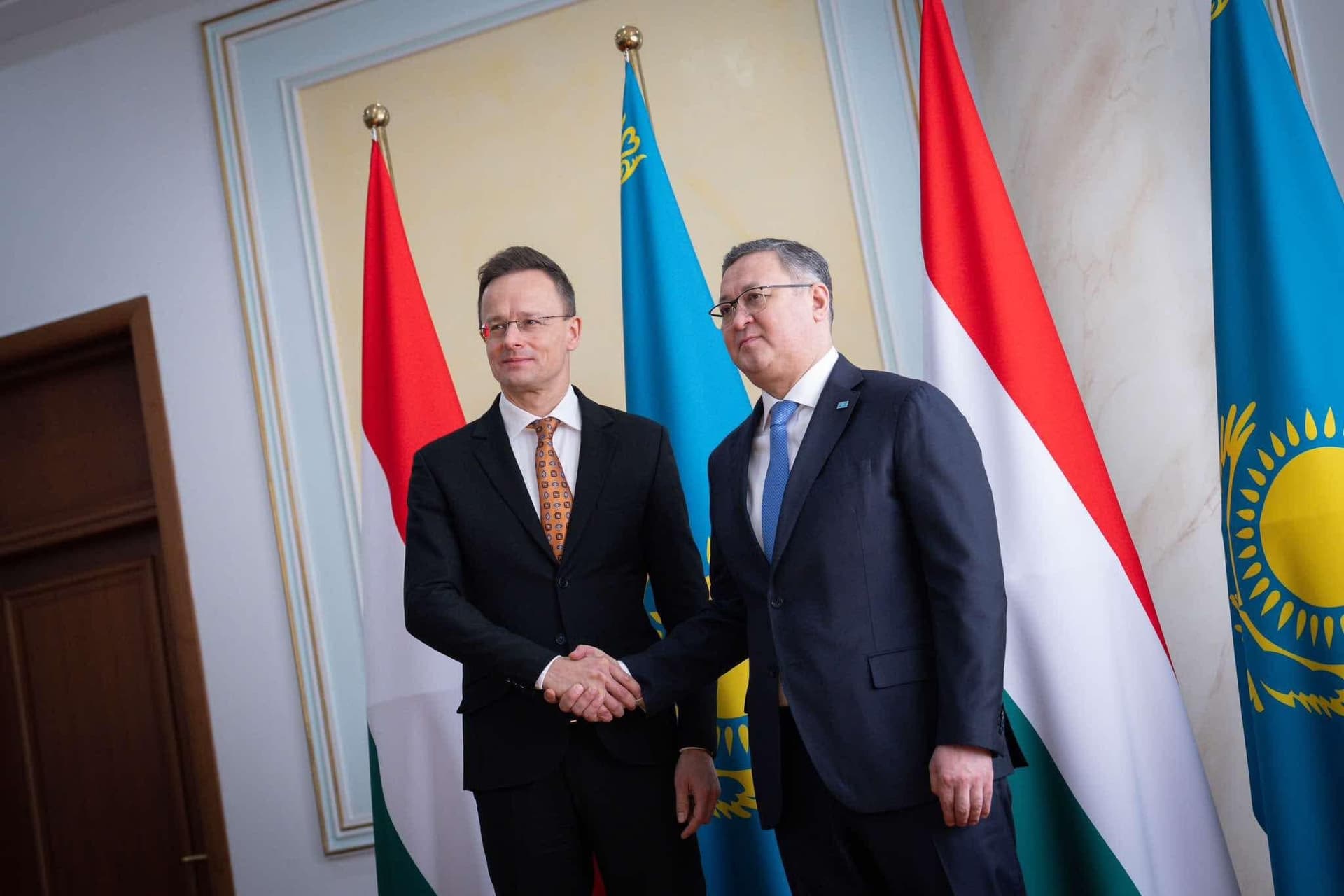 Szijjártó Péter: Háborúpárti vezetők akarják megakadályozni az ukrajnai békét + VIDEÓ