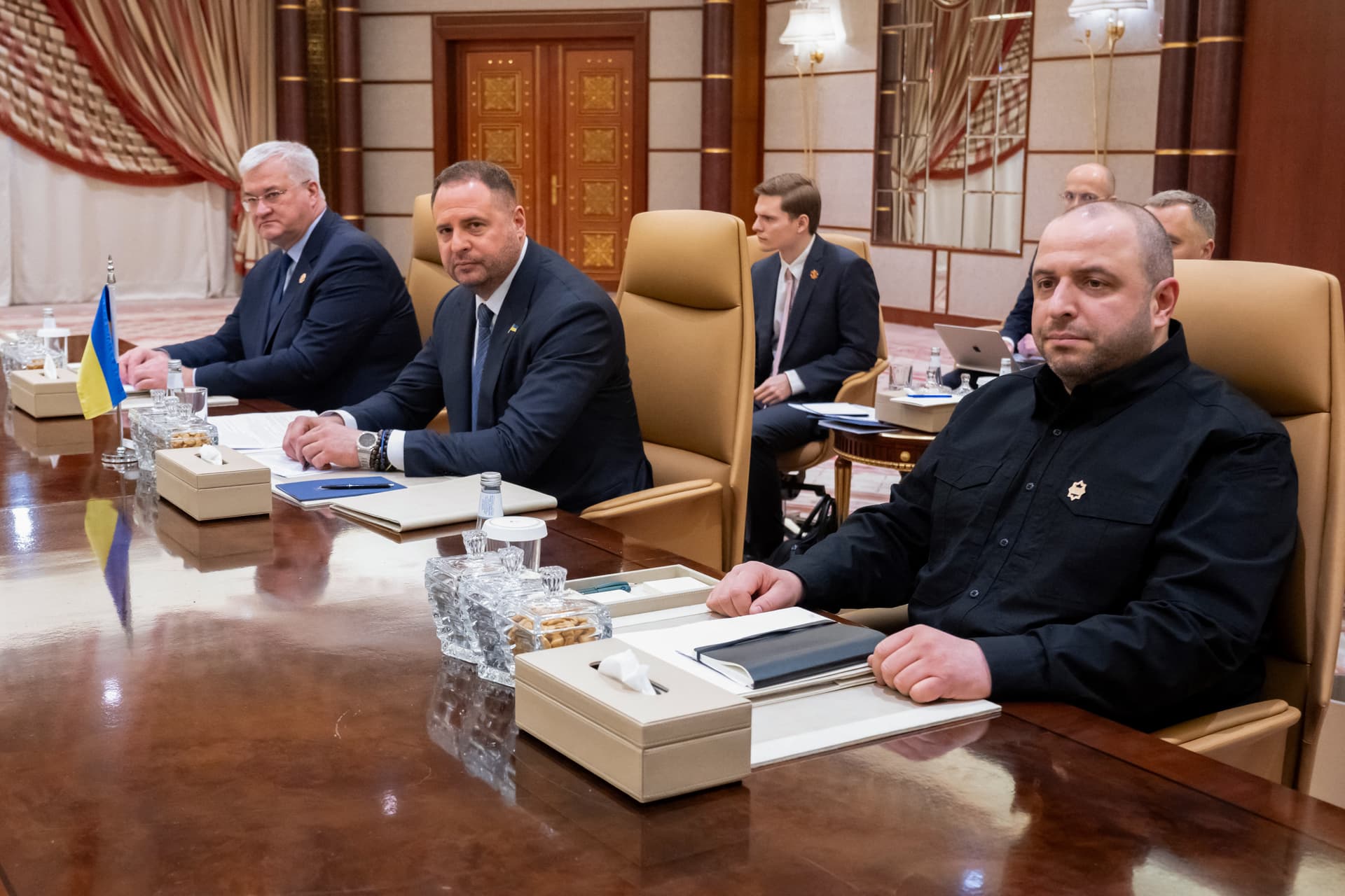 Megvan az ukrán delegáció névsora a mai isztambuli tárgyalásokra