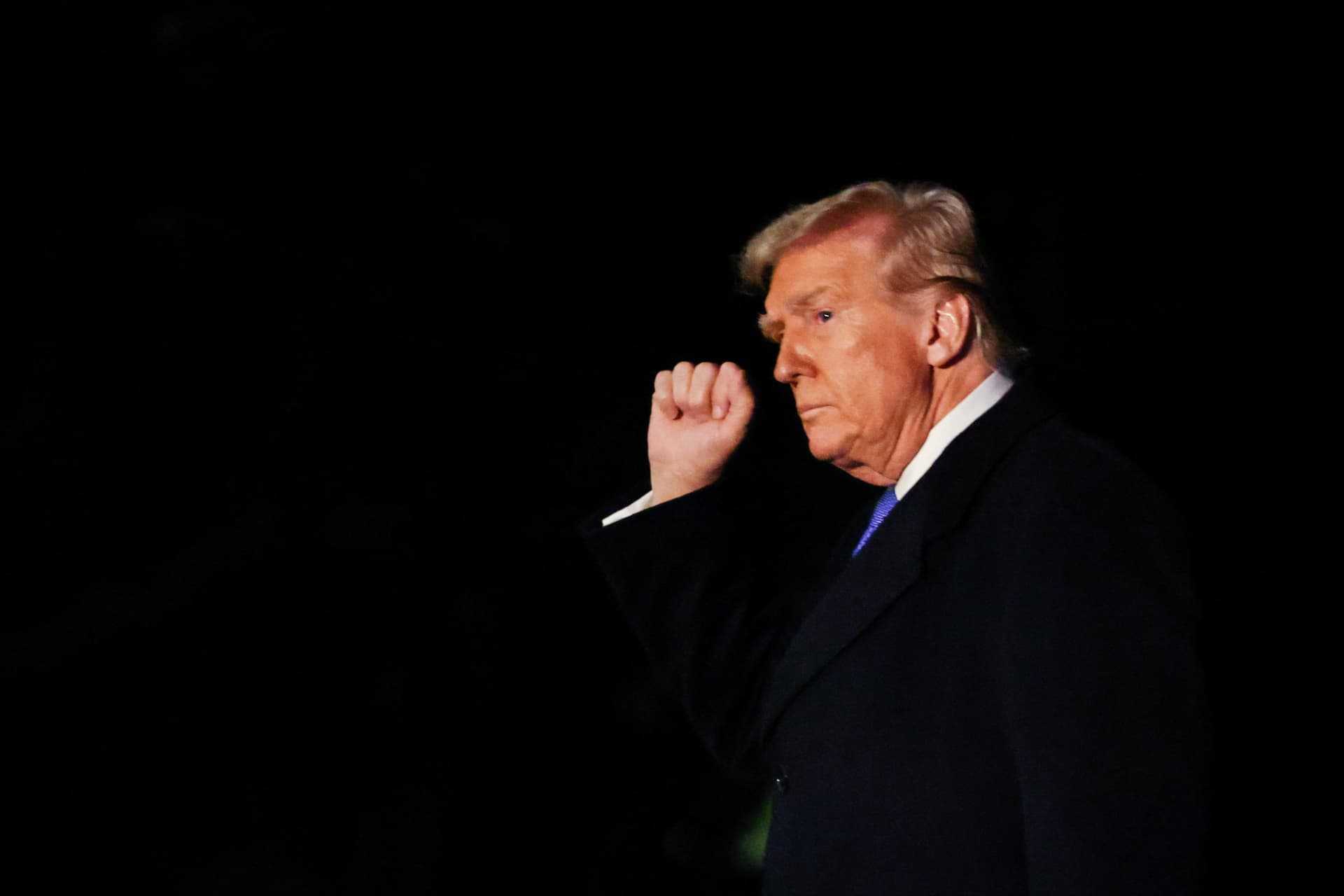 Trump Zelenszkij lemondását akarja