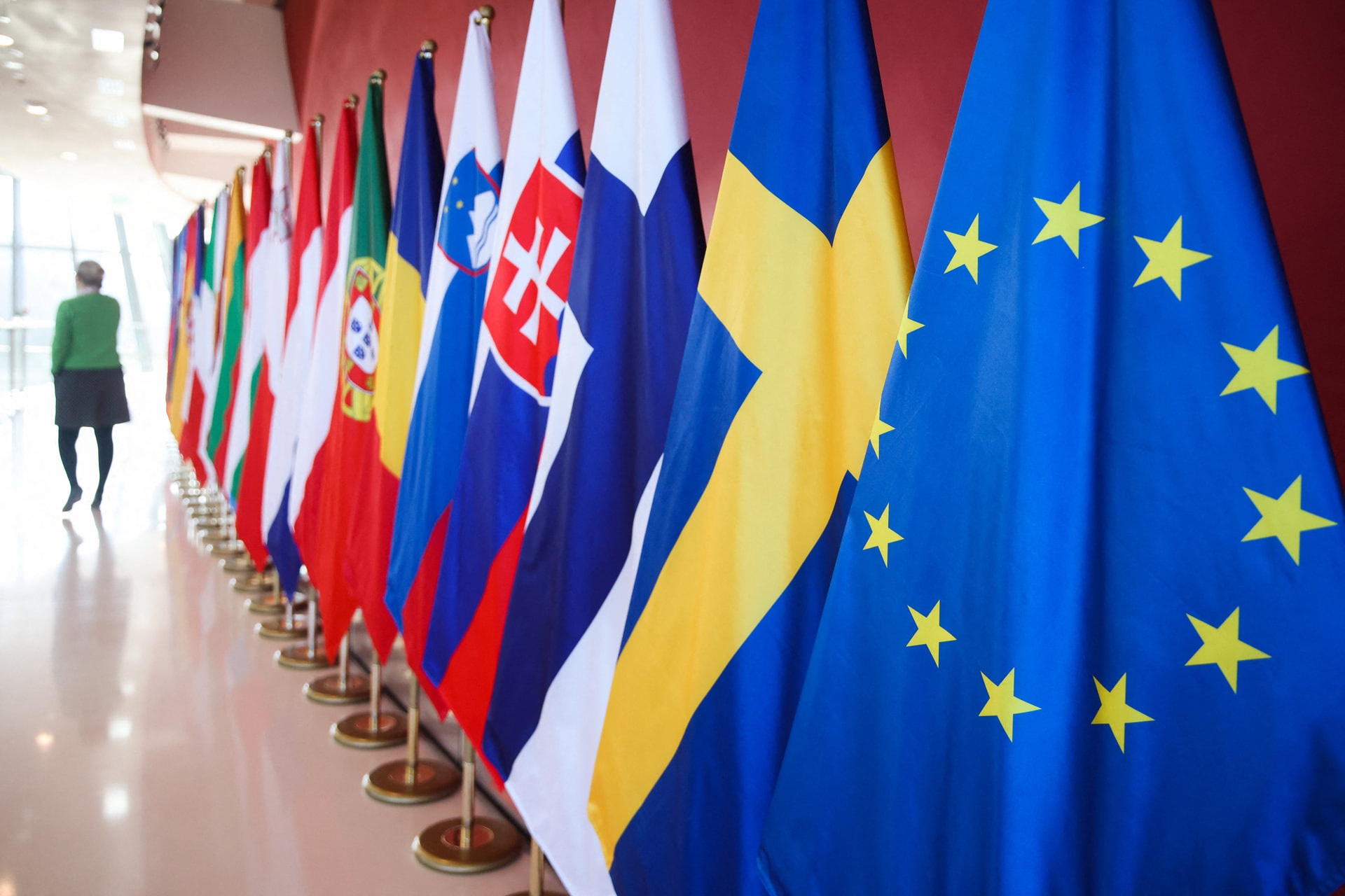 Amerika magára hagyhatja Európát