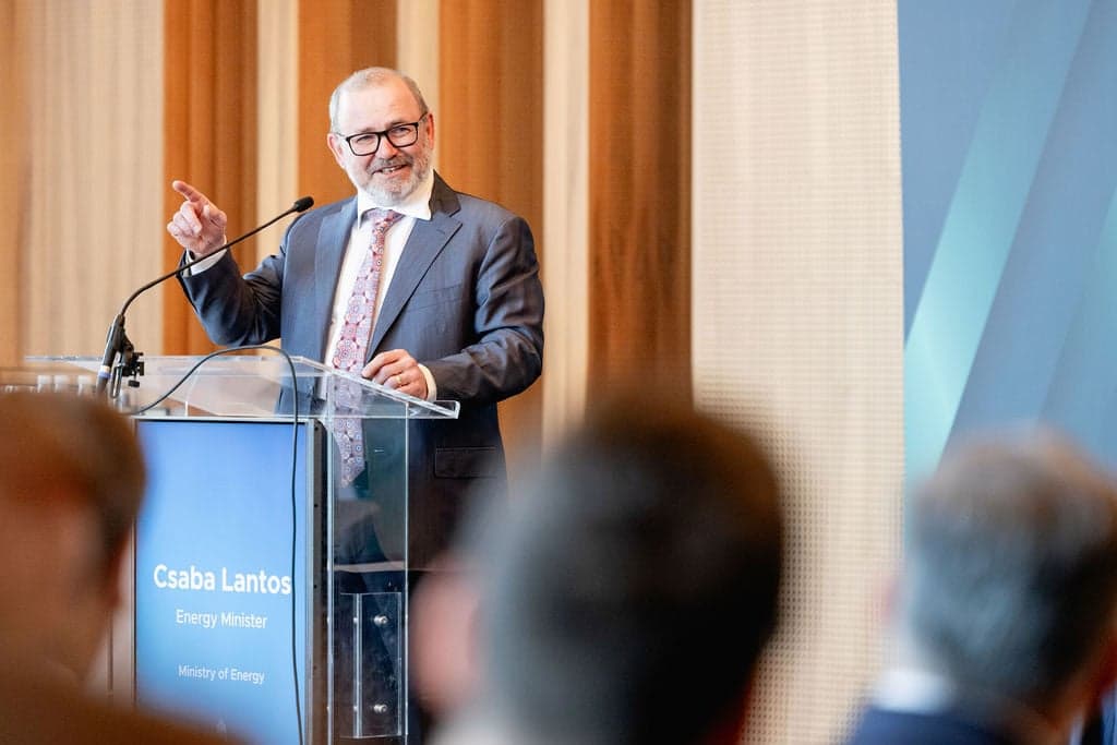 A lehetőségből a tanárok elérhető célt hoznak létre az iskolákban