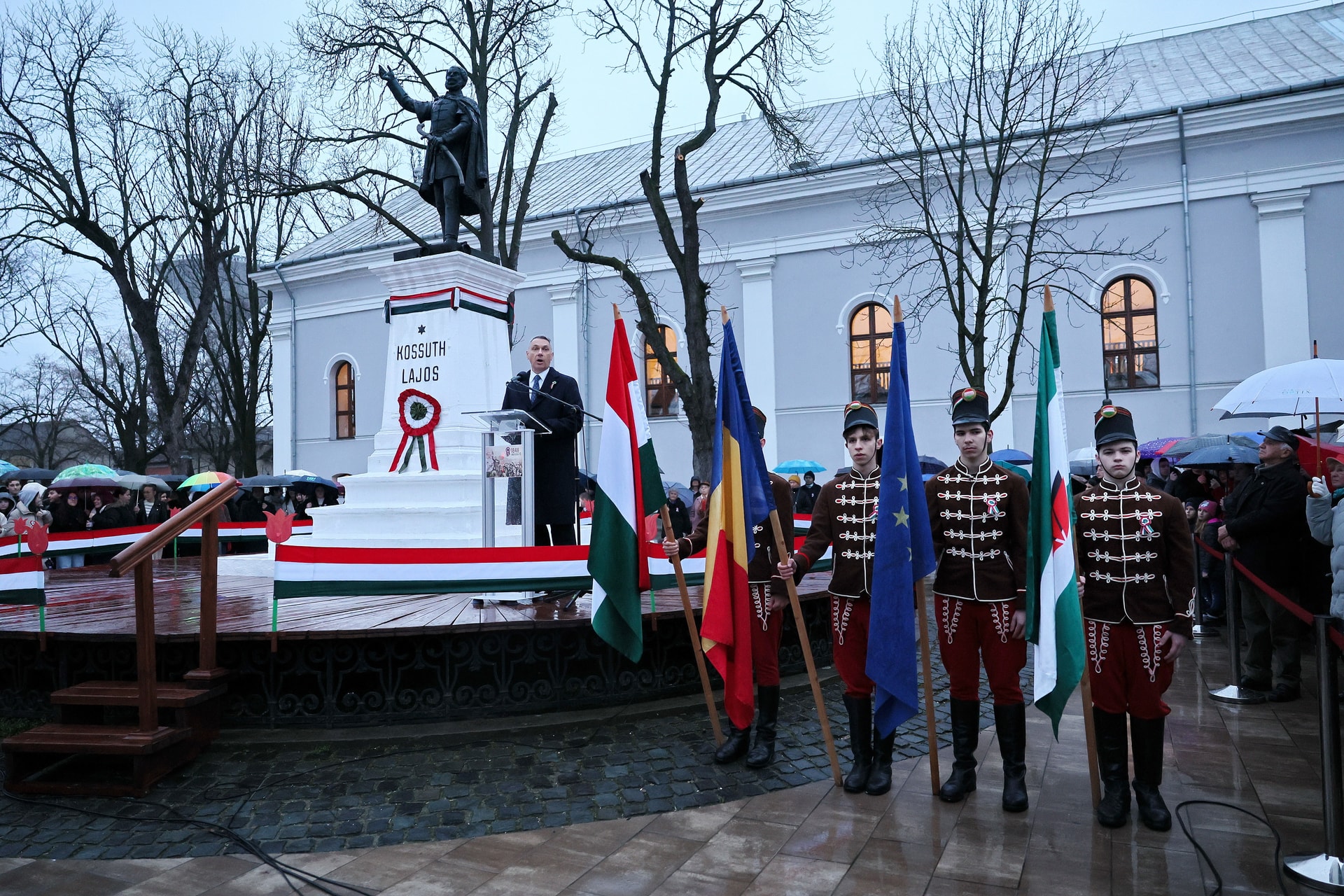 A magyarságnak ki kell tartania
