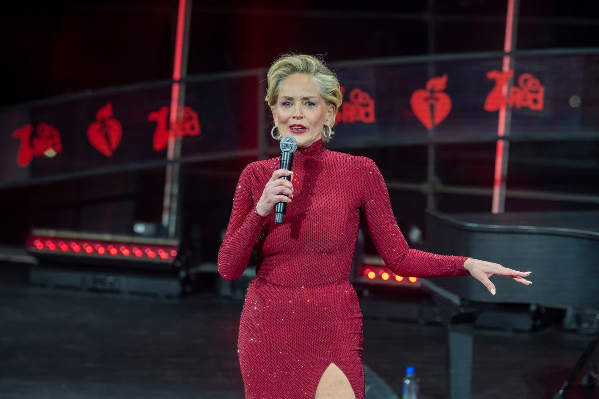 Sharon Stone szerint nem szabad félni az öregedéstől