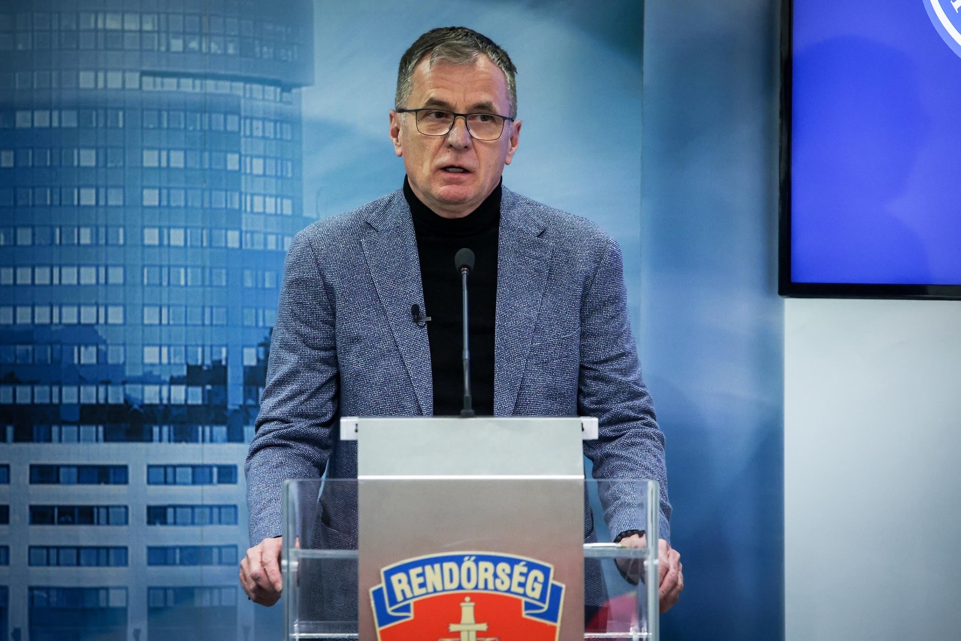 Szabadlábon védekezhetnek a droggyárosok