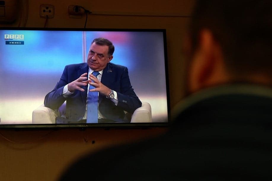 Dodik is csatlakozna a Budapest–Belgrád katonai szövetséghez